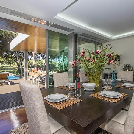 Golf Villa *