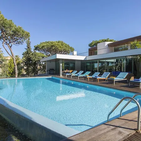 Golf Villa *