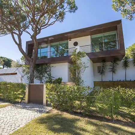 Golf Villa *